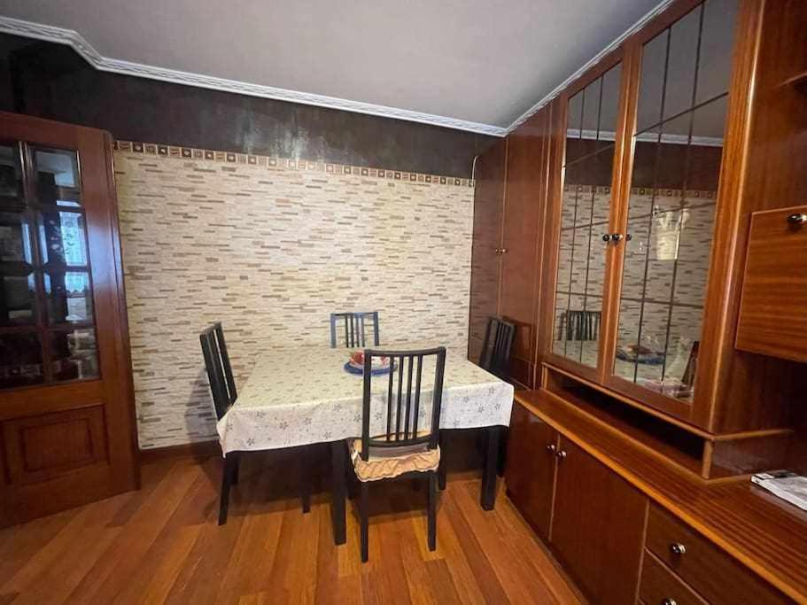 شقة Goiz Etxea Acogedor Piso En La Parte Antigua بيرميو المظهر الخارجي الصورة